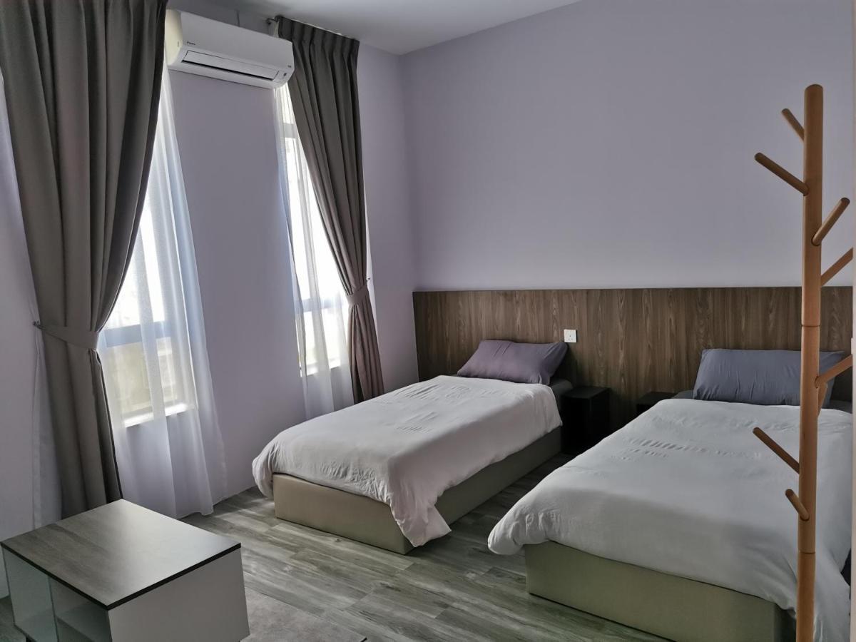 Mersingfirstfloor丰盛港二楼民宿 Экстерьер фото