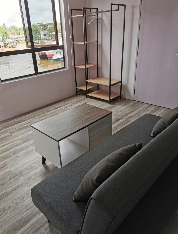 Mersingfirstfloor丰盛港二楼民宿 Экстерьер фото
